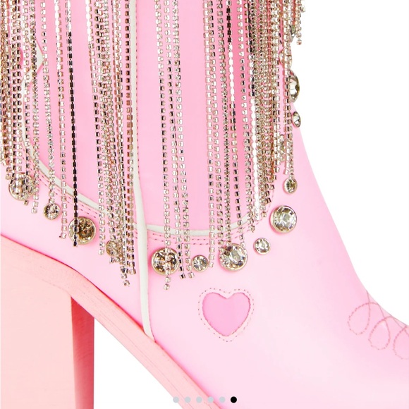 Present perfect cowboy boots - Picture 5 of 9